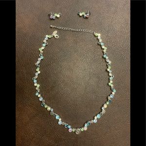 EUC Beautiful Lia Sophia Necklace/Earring Set!